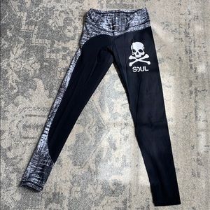 SoulCycle workout pants - size SMALL - black